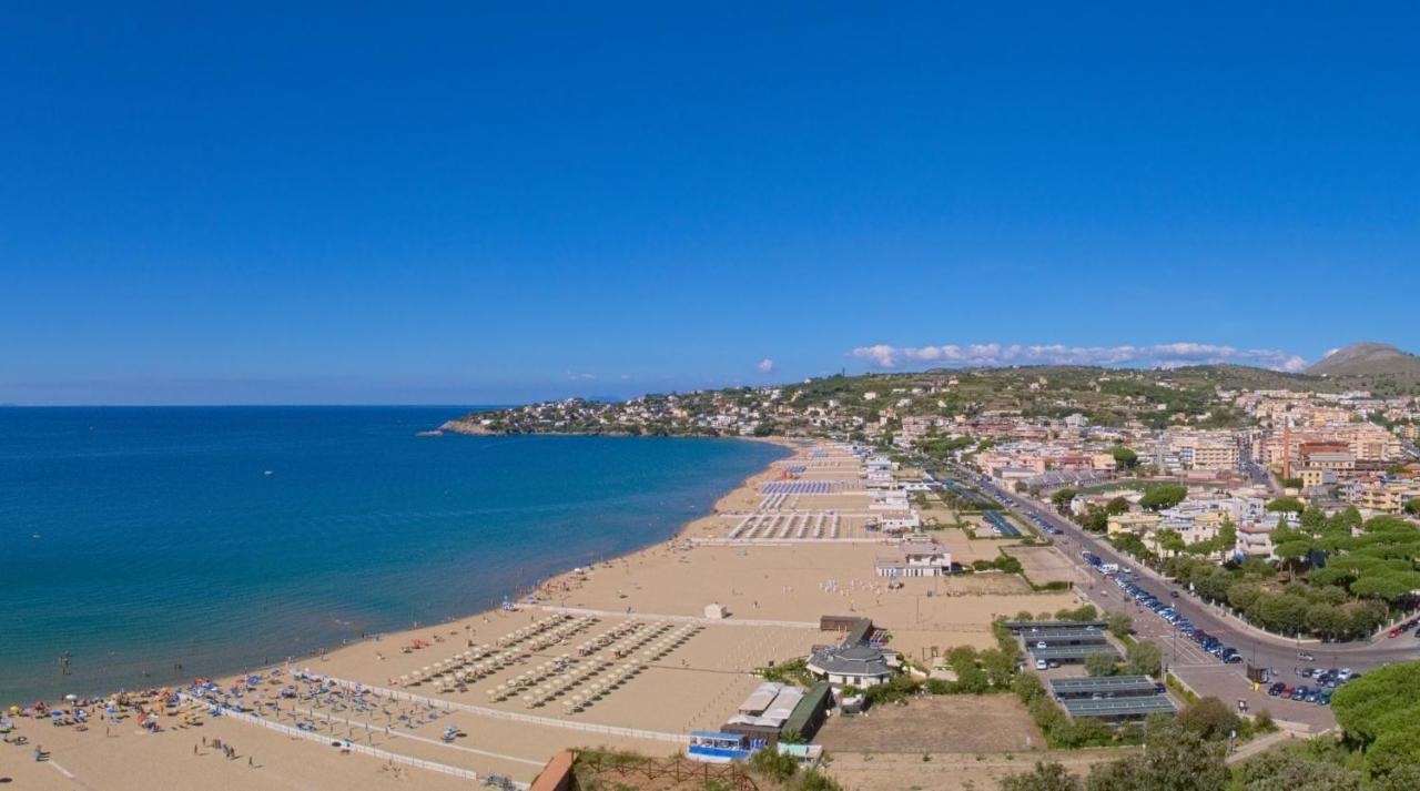 Viola Apartment Gaeta Eksteriør bilde